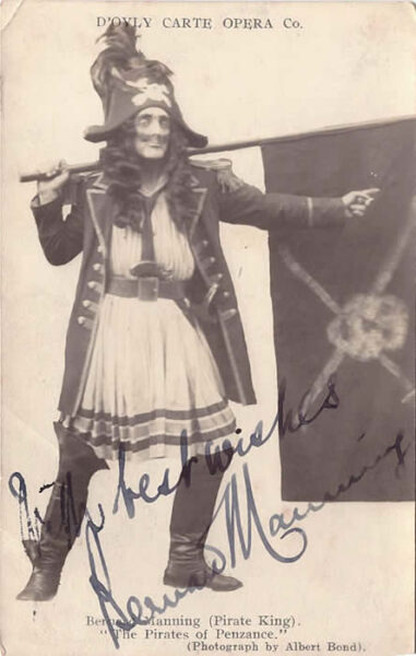 Bernard Manning as The Pirate King, D'Oyly Carte Opera Company